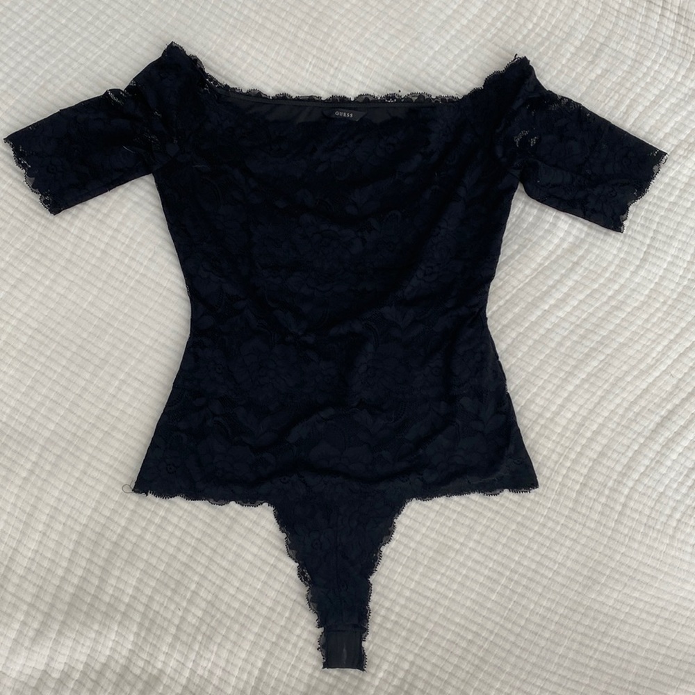 Over-the-shoulder bodysuit in black lace by Guess